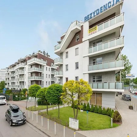 Dom & House - Marina